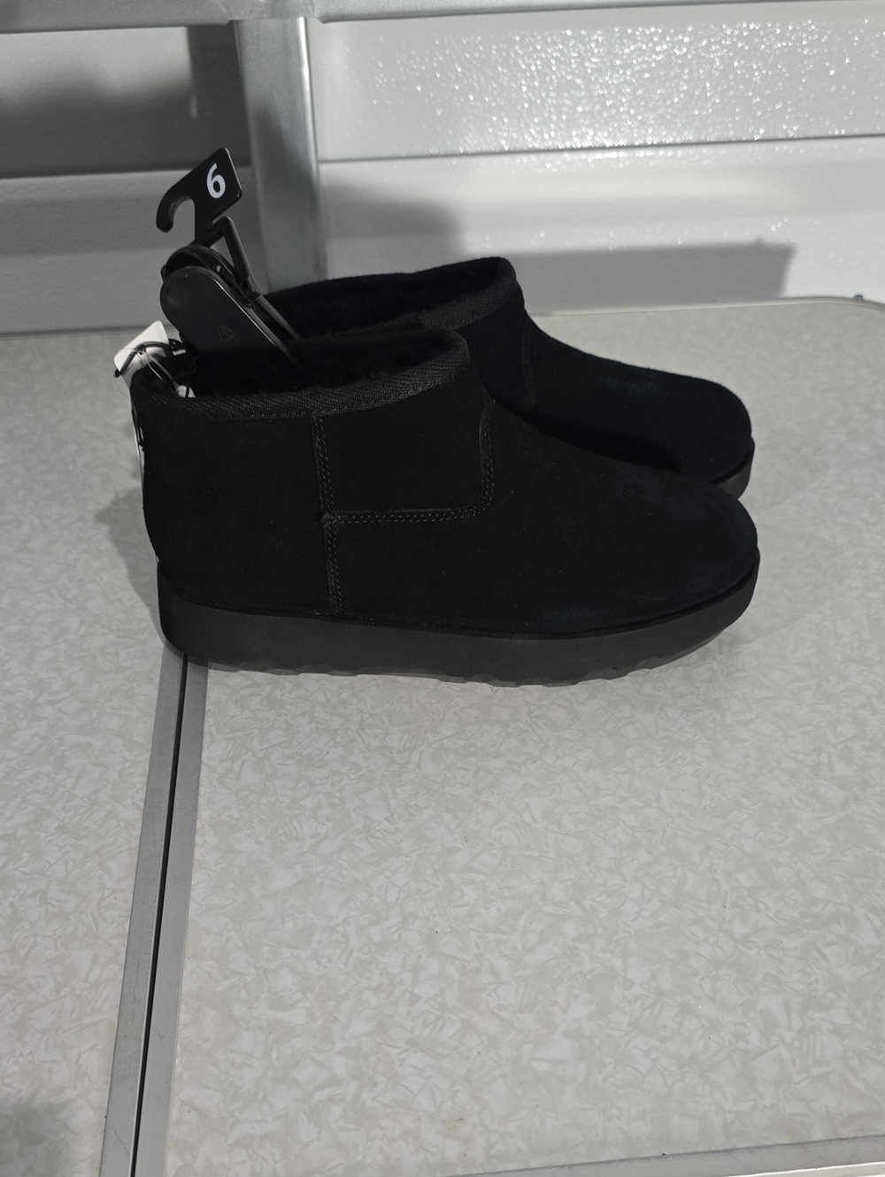Time‎ and Tru Black Slip-on Fleece Lined Shoe Size 6 Genuine Leather NWT